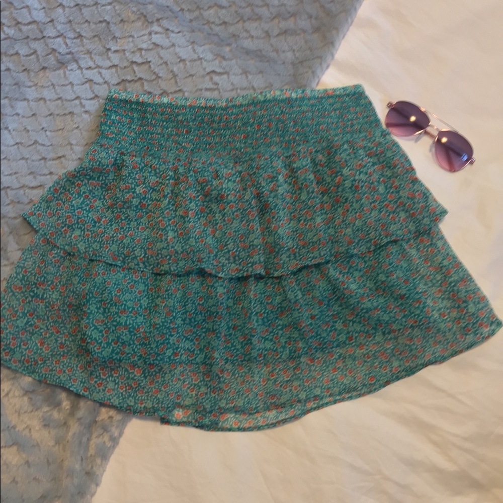 American Eagle Green Floral Tiered Flounce Skirt